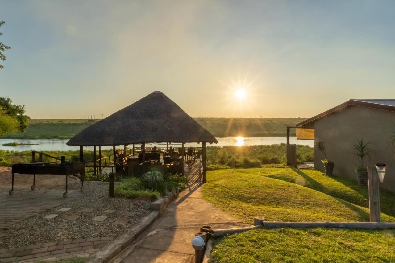 Crocodile Bridge Safari Lodge Komatipoort Exterior photo