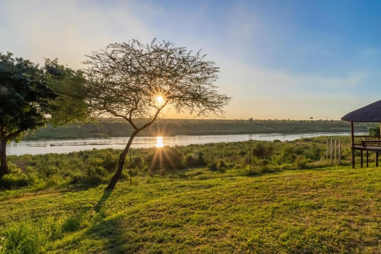 Crocodile Bridge Safari Lodge Komatipoort Exterior photo