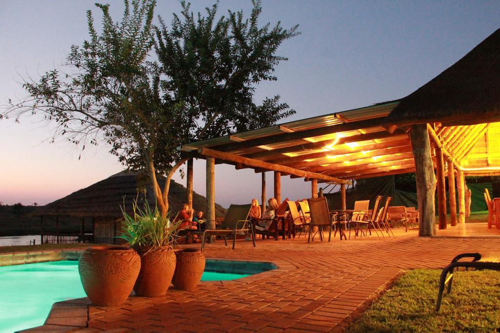 Crocodile Bridge Safari Lodge Komatipoort Exterior photo